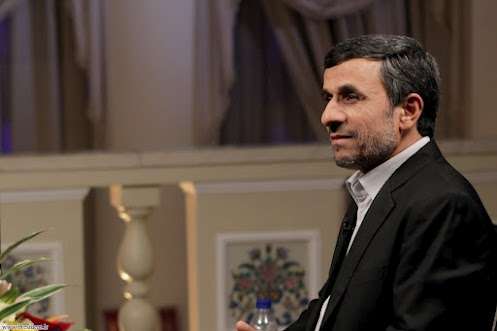احمدی نژاد در دوران ریاست جمهوری خود همواره بر مدیریت جهانی تاکید کرده است