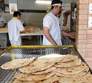 قیمت آرد و نان اصلاح می‌شود