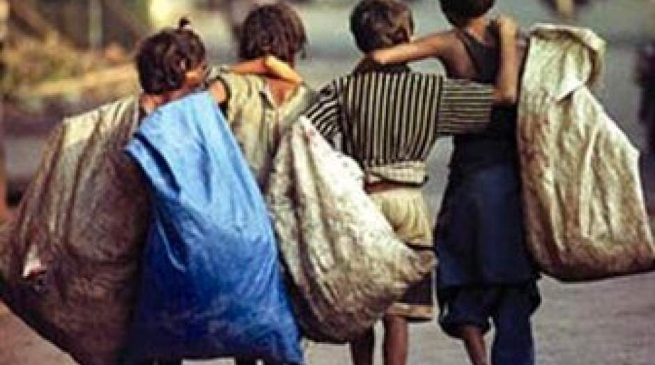 ممنوعیت زباله‌گردی کودکان در تهران
