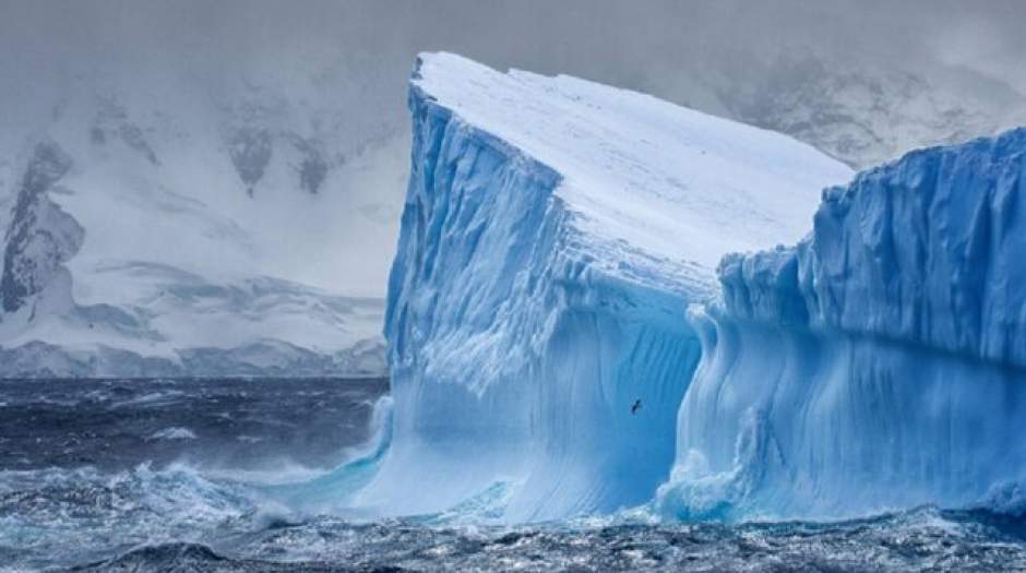 کشف یک آبخوان غول‌پیکر در قطب جنوب