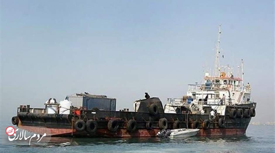 شناور حامل ۱۶۰ هزار لیتر سوخت قاچاق توسط نیروی دریایی سپاه در خلیج فارس توقیف شد