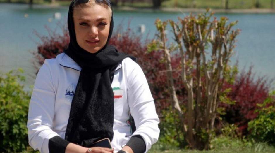 ماجرای اهدای قوری و کتری به یک ورزشکار/ کیهان: غلط کردید!