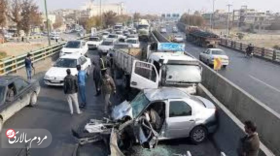 تصادف زنجیره ای شدید در بزرگراه همت تهران