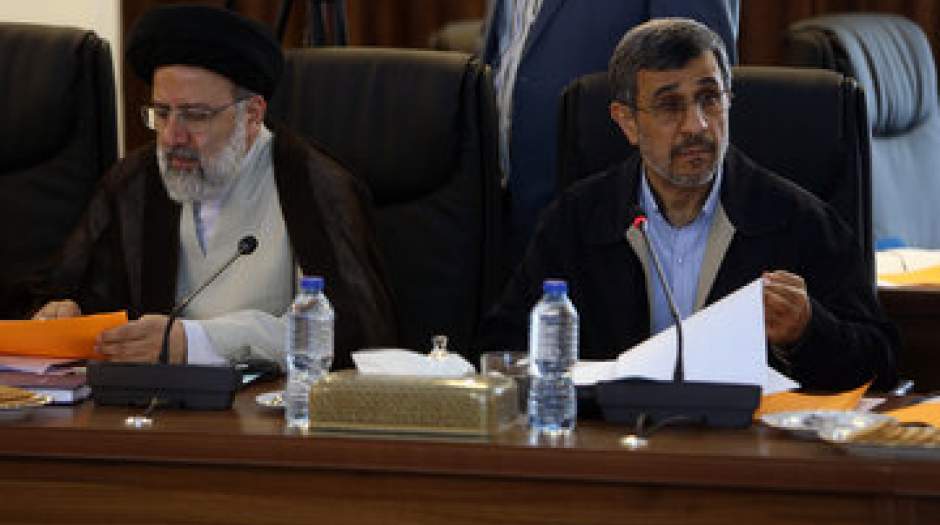 نفوذ محمود احمدی نژاد در دولت رئیسی به روایت امیری فر