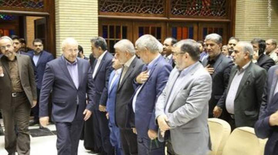۲ وزیر احمدی نژاد مقابل قالیباف ایستادند