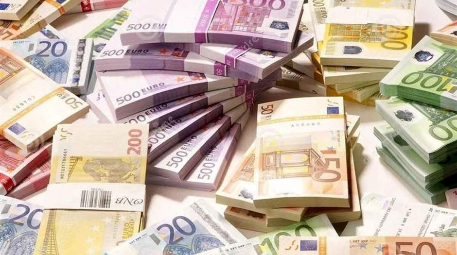 قیمت دلار و یورو امروز شنبه ۵ خرداد ۱۴۰۳ + جدول