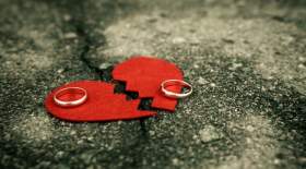 همه چیز در مورد طلاق غیابی از طرف زن: آیا زن میتواند طلاق غیابی بگیرد