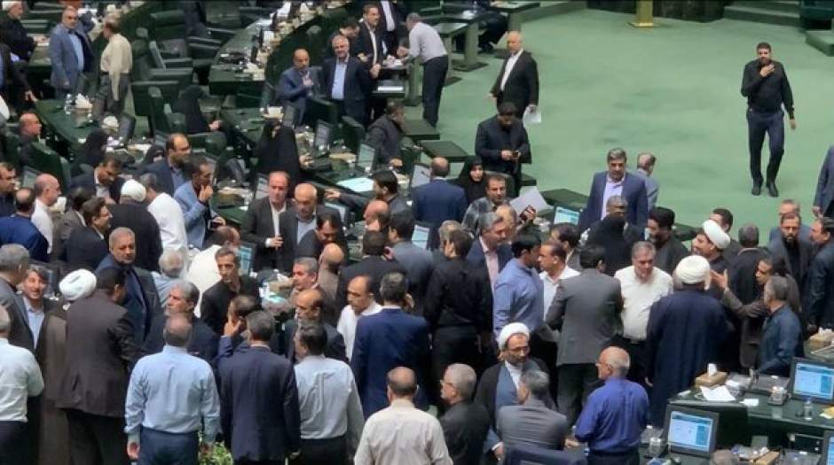 تنش در مجلس بر سر طرح دوفوریتی پیرامون رفع فلیترینگ
