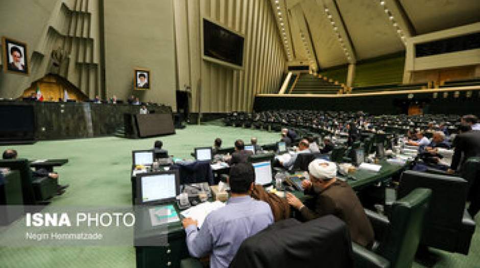 بعضی از رییس فدراسیون‌ها آمده‌اند که نماینده مجلس شوند!