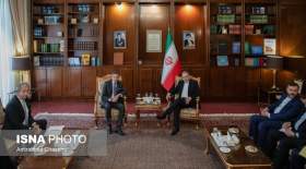 عراقچی: سفر گروسی به تهران سیاسی بود